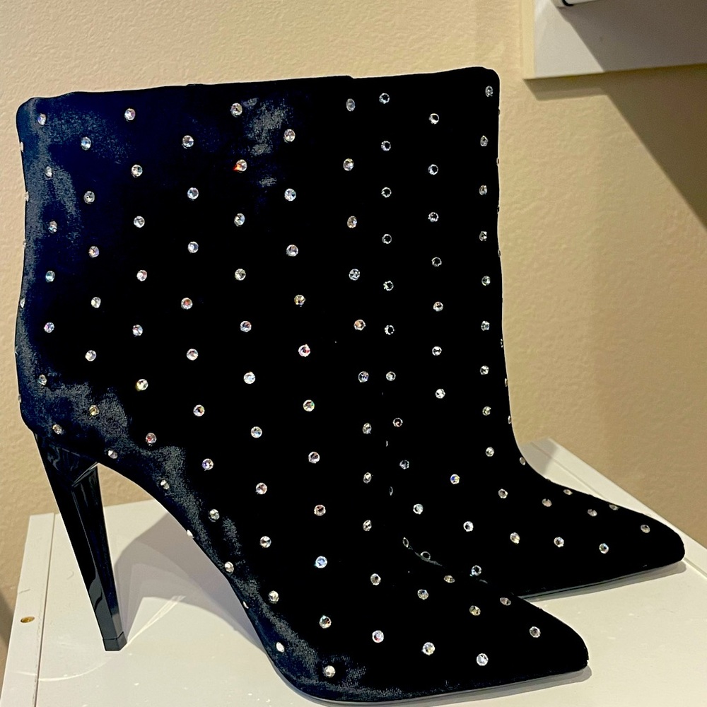 Saint Laurent kiki ankle booties